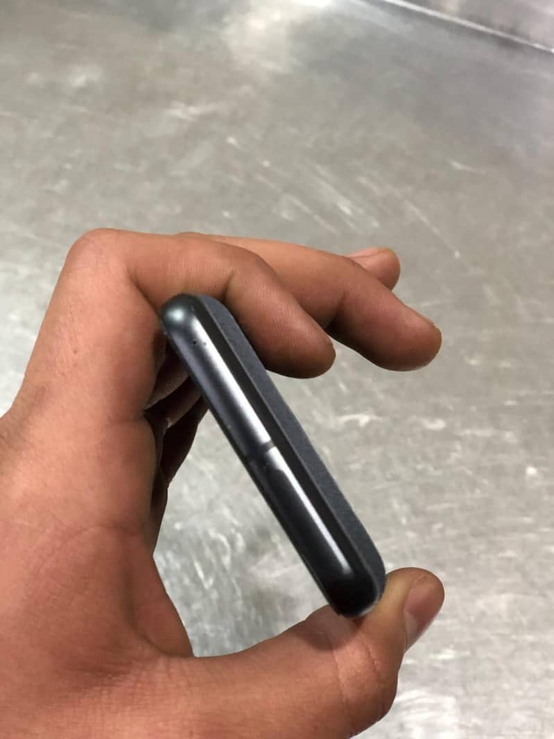 Google Pixel 8 3