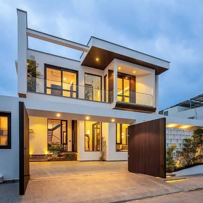 Prime Location 500 Square Yards House In DHA Phase 8 For sale