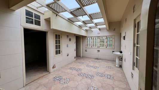 1000 Yard Architect Designed Bungalow For Rent