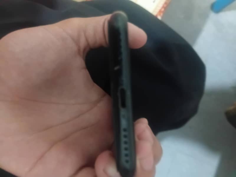Apple iPhone 7 2