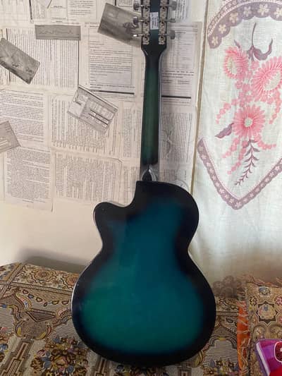 Guitar 10/10 condition