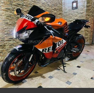 Honda cbr1000rr