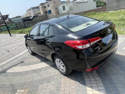 Toyota Yaris GLI 2021 CVT | Family Used | Lahore | Ready to Drive