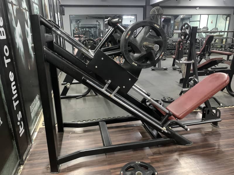 Leg Press Machine 5