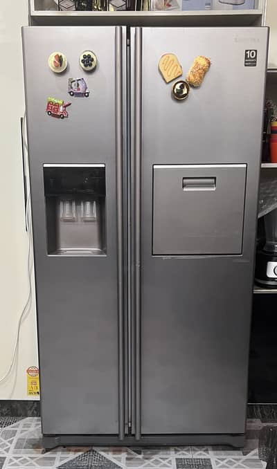 DOUBLE DOOR SAMSUNG FRIDGE