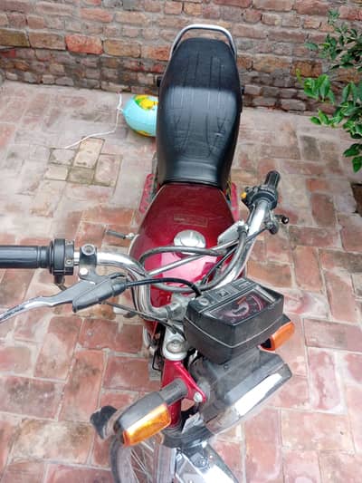 Honda CD 70 2024