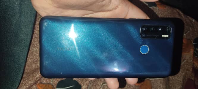 Tecno Pouvoir 4