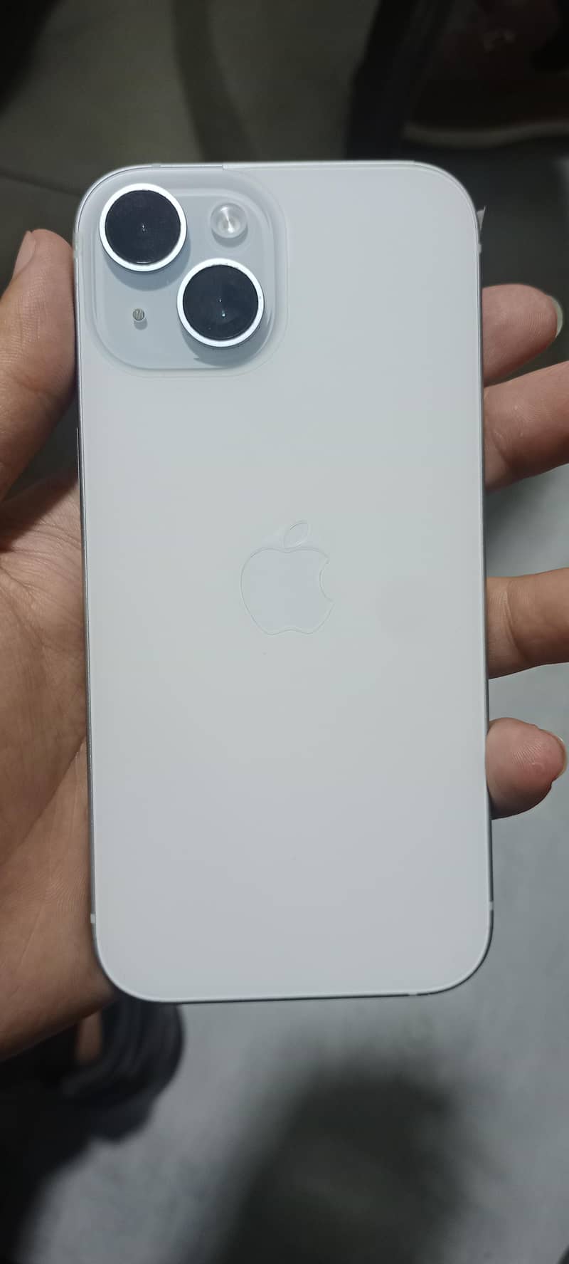 Apple iPhone 15 2