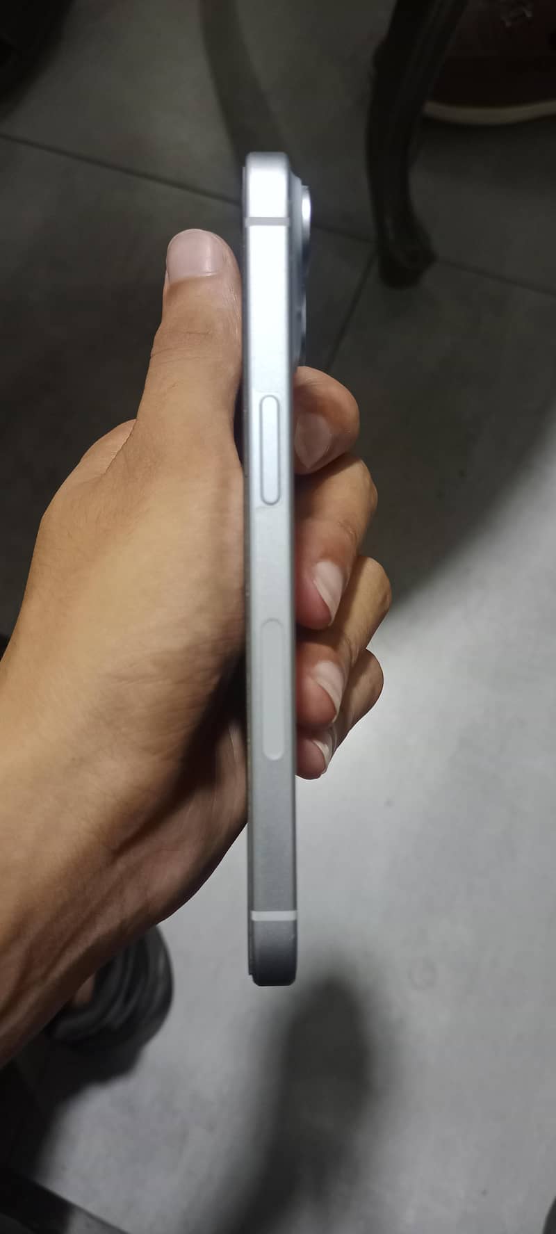 Apple iPhone 15 4