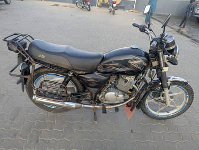 Suzuki gs 150se 2020 model