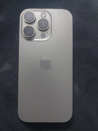 Apple iPhone 16 Pro