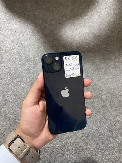 Apple iPhone 13