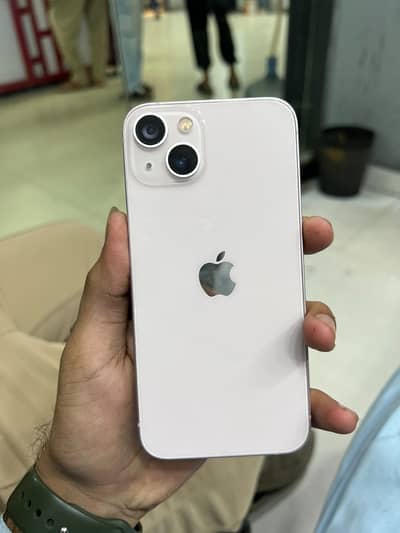 Apple iPhone 13