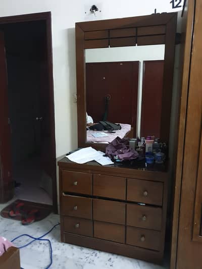 Dressing table for Sale