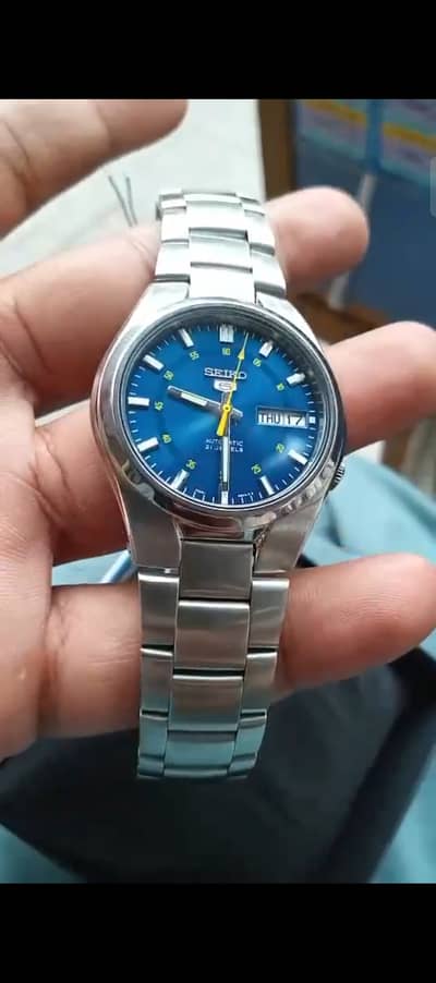 All Brands watches Available men's and women's and children