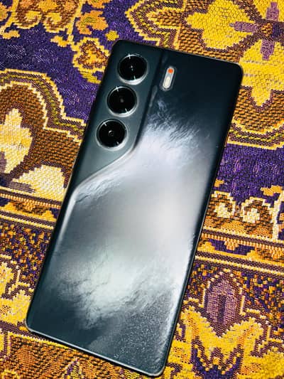 Tecno CAMON 40 Pro