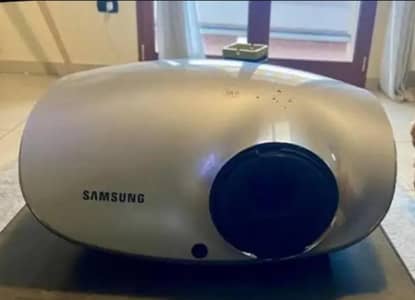 Projector SAMSUNG ultra bright