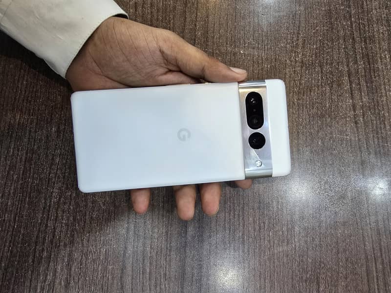 Google  pixels  7 pro pta approved  physical +e sim 3