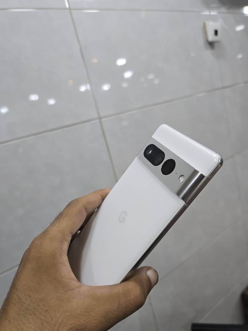 Google  pixels  7 pro pta approved  physical +e sim 9