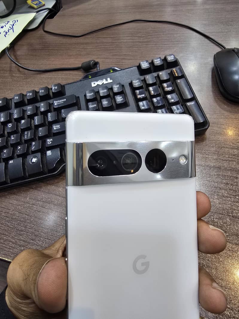 Google  pixels  7 pro pta approved  physical +e sim 12