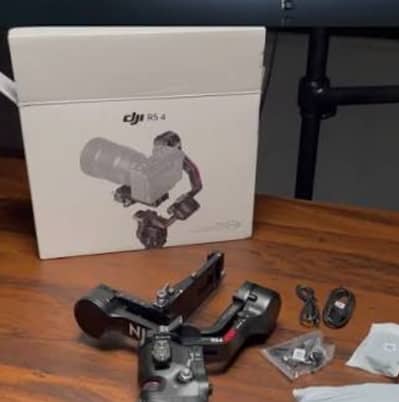 DJI RS4 Gimbal With Box and Bag