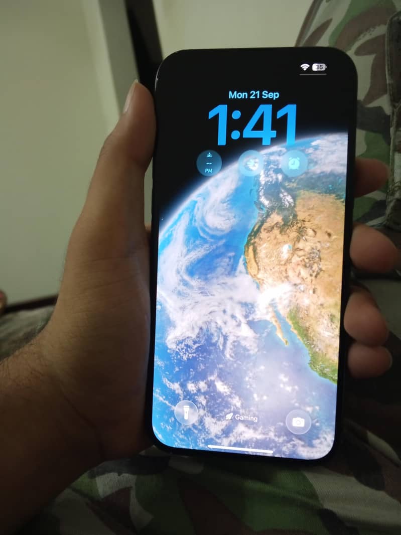 Apple iPhone 15 plus 3