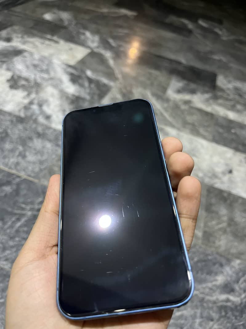 iPhone 13 5