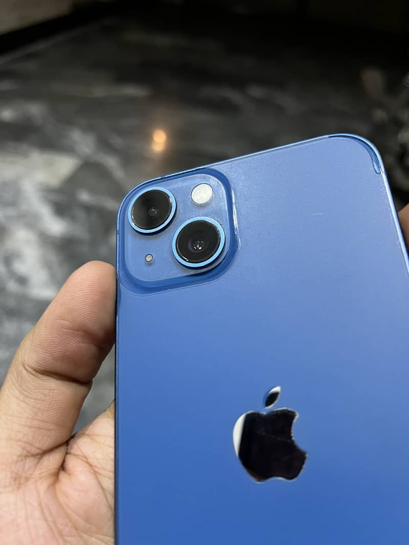 iPhone 13 7