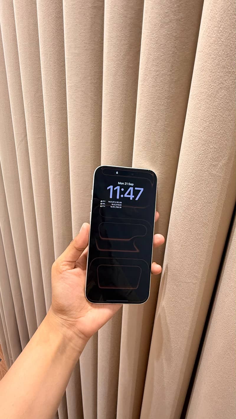 Apple iPhone 17 Pro Max 3