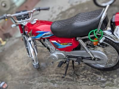 1st hand used bike in very good condition