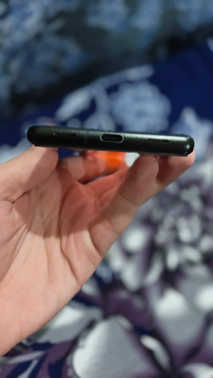 Google Pixel 6a 1