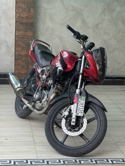 Ybr 2016 japanese model for sale. Documents complete. Biometric ava
