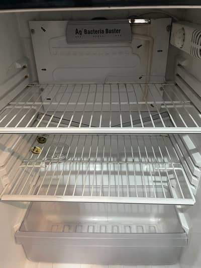 pel refrigerator 2 door lish condition 10 by 10