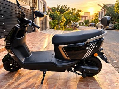 Revoo A12