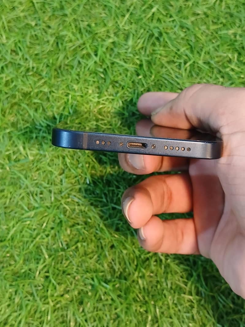 Apple iPhone 12 2