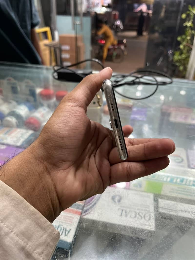 Iphone xs 1