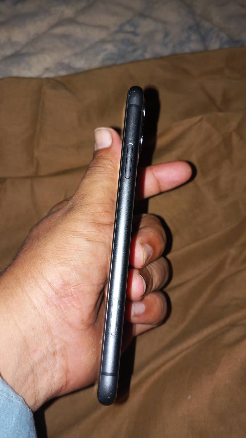 Apple iPhone 11 1