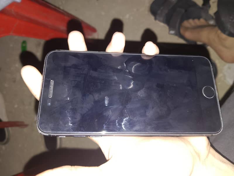 Apple iPhone 7 Plus 4