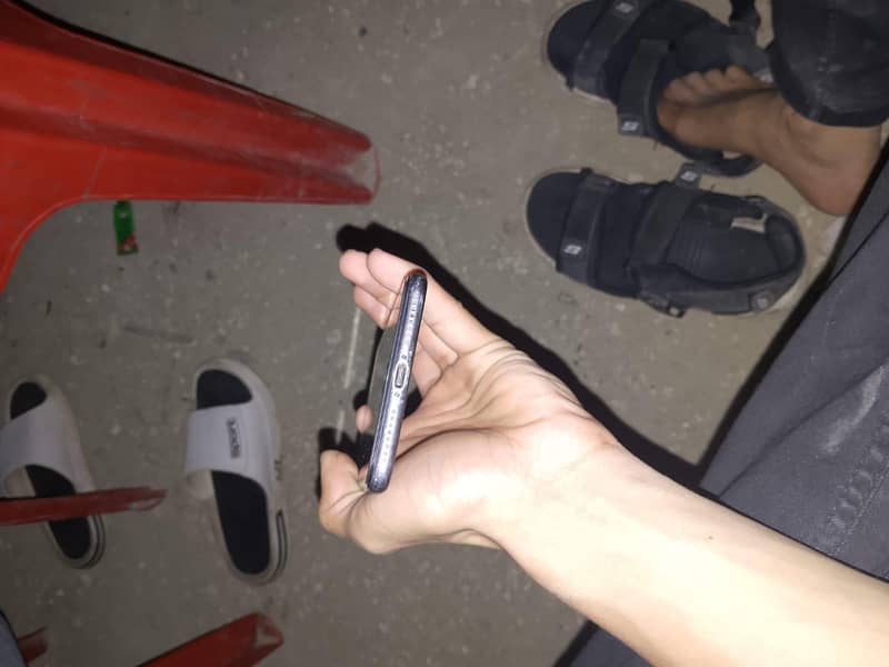 Apple iPhone 7 Plus 5
