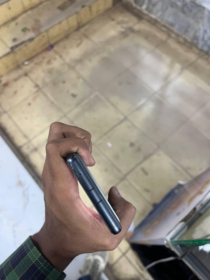 Google Pixel 7a 1