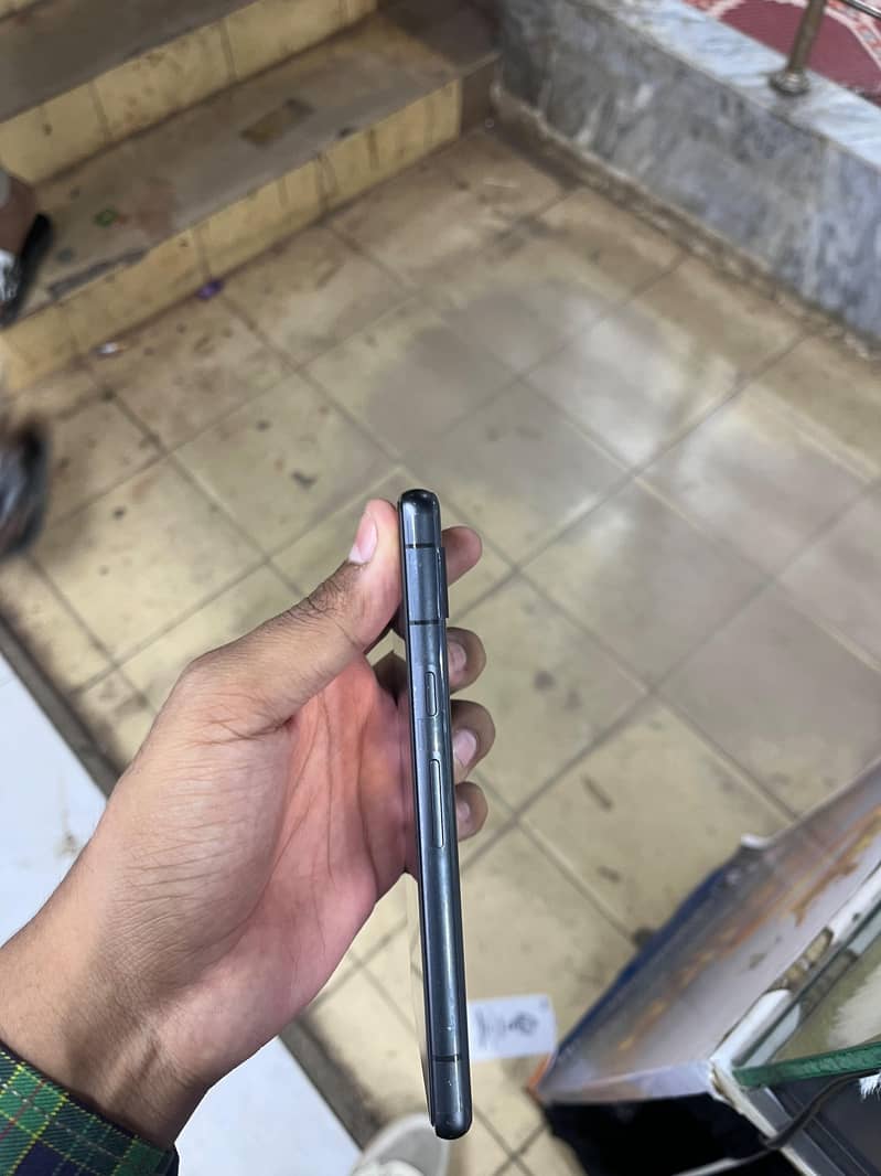 Google Pixel 7a 3