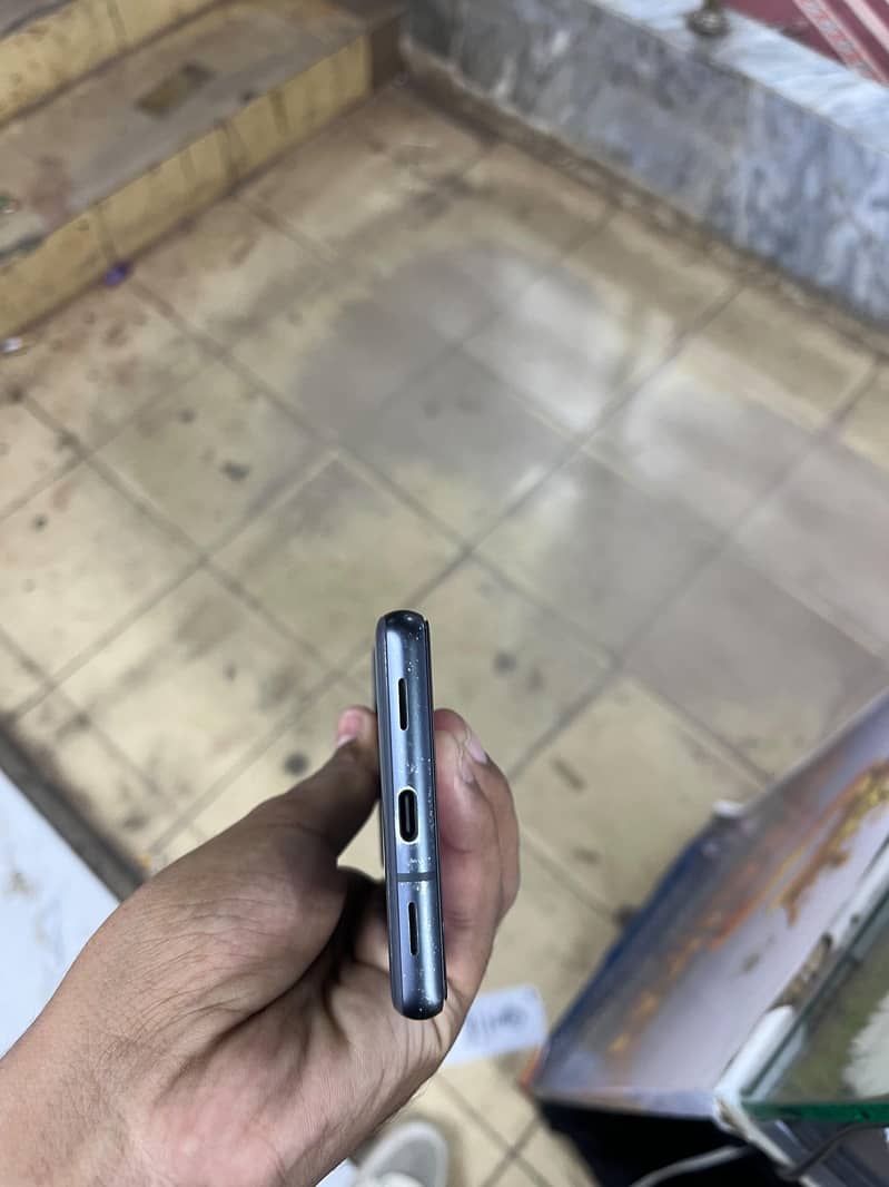 Google Pixel 7a 5