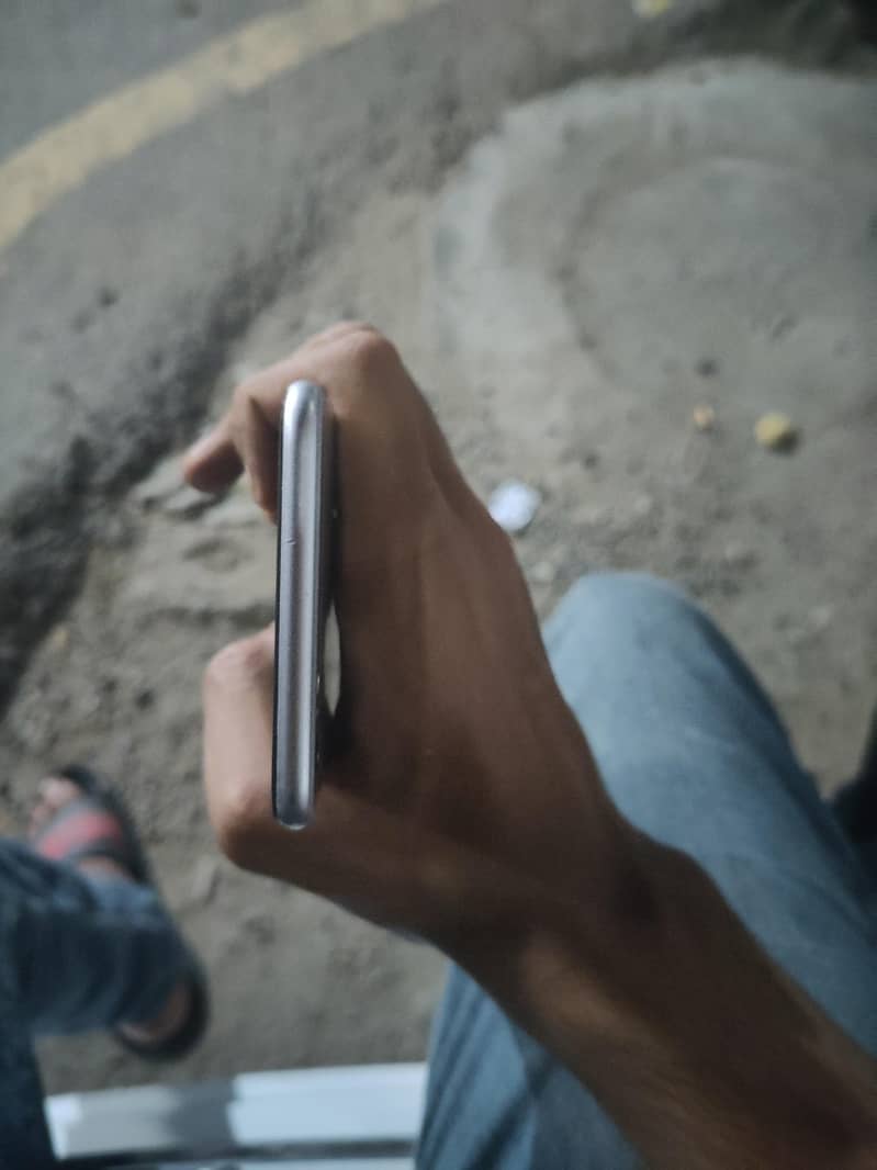 Apple iPhone 6 Plus 4