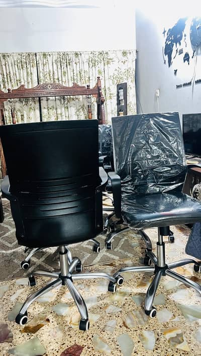 Imported Mesh Chair | 10/9.5 Condition | 90 Pieces Available