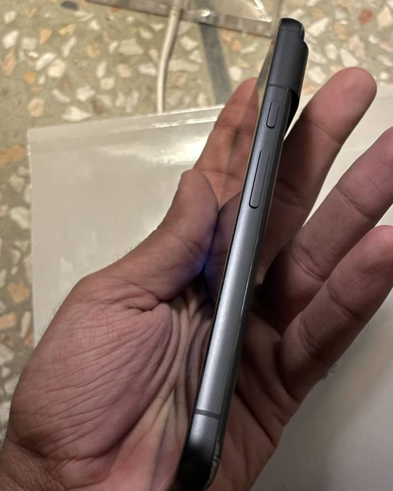 Google Pixel 8 3