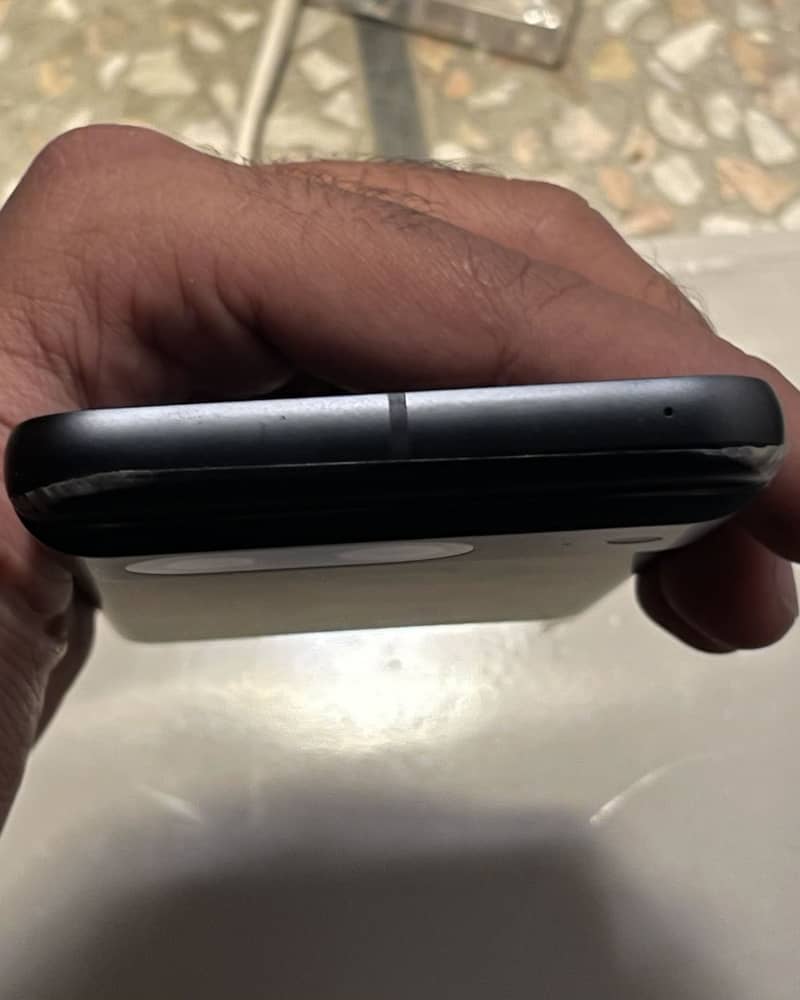 Google Pixel 8 6