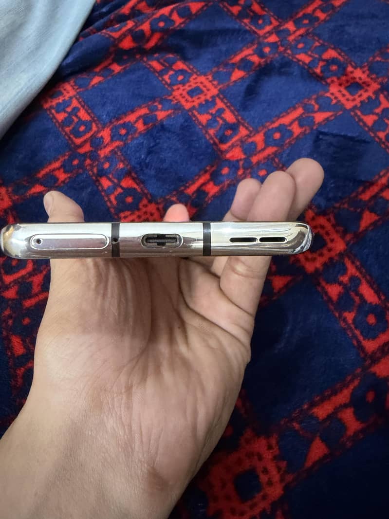 One Plus 8 5