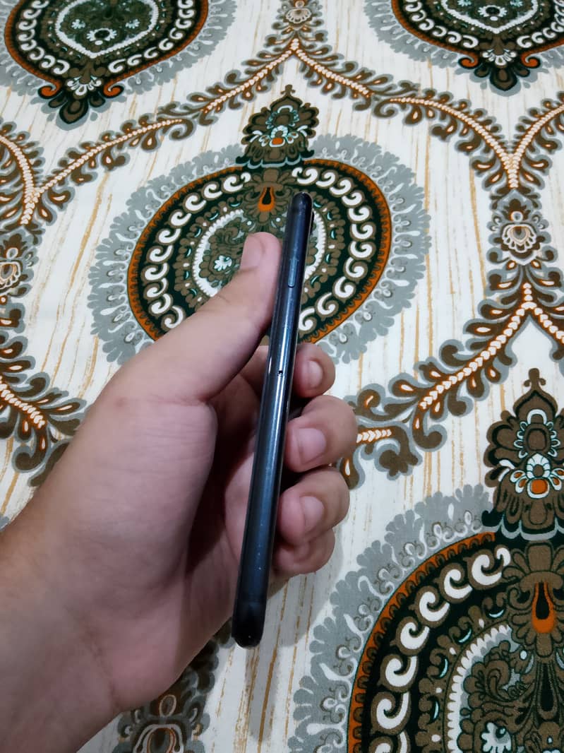 Apple iPhone SE 3