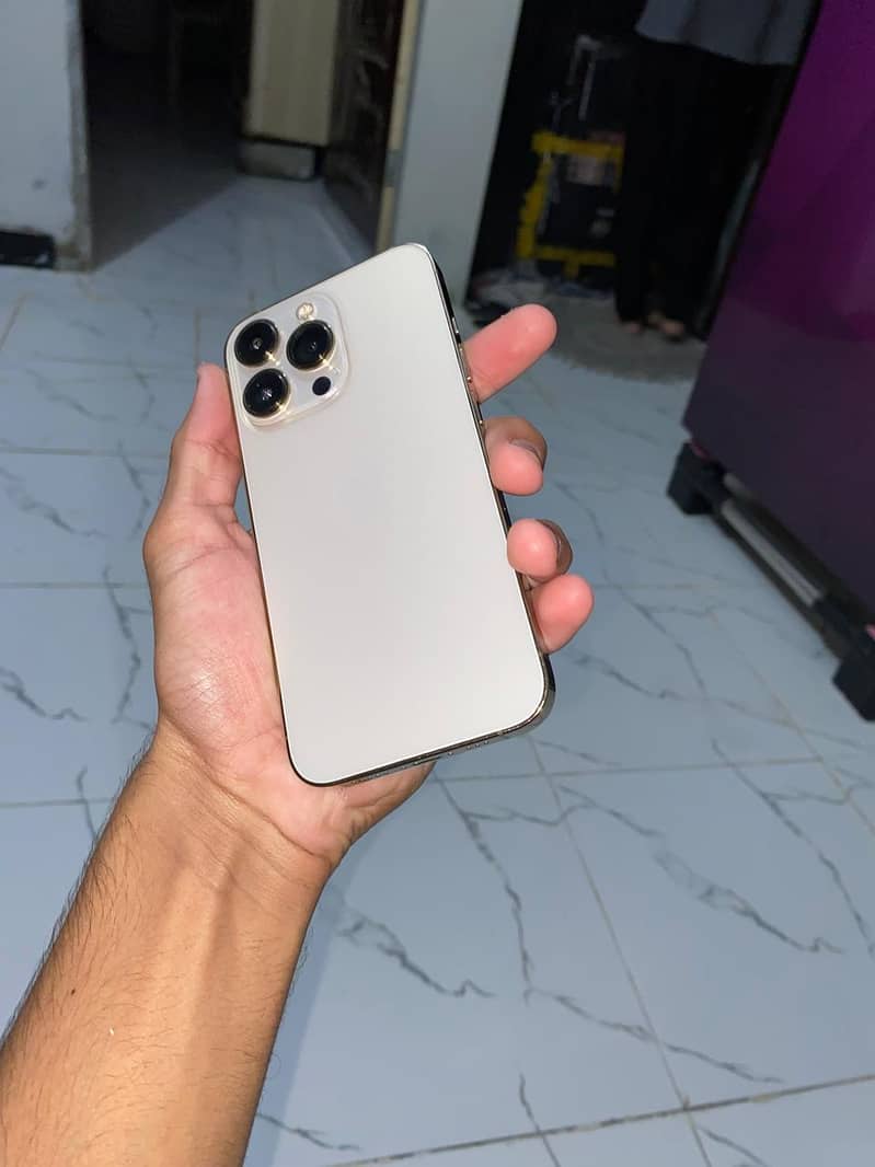 iphone 13 pro 4