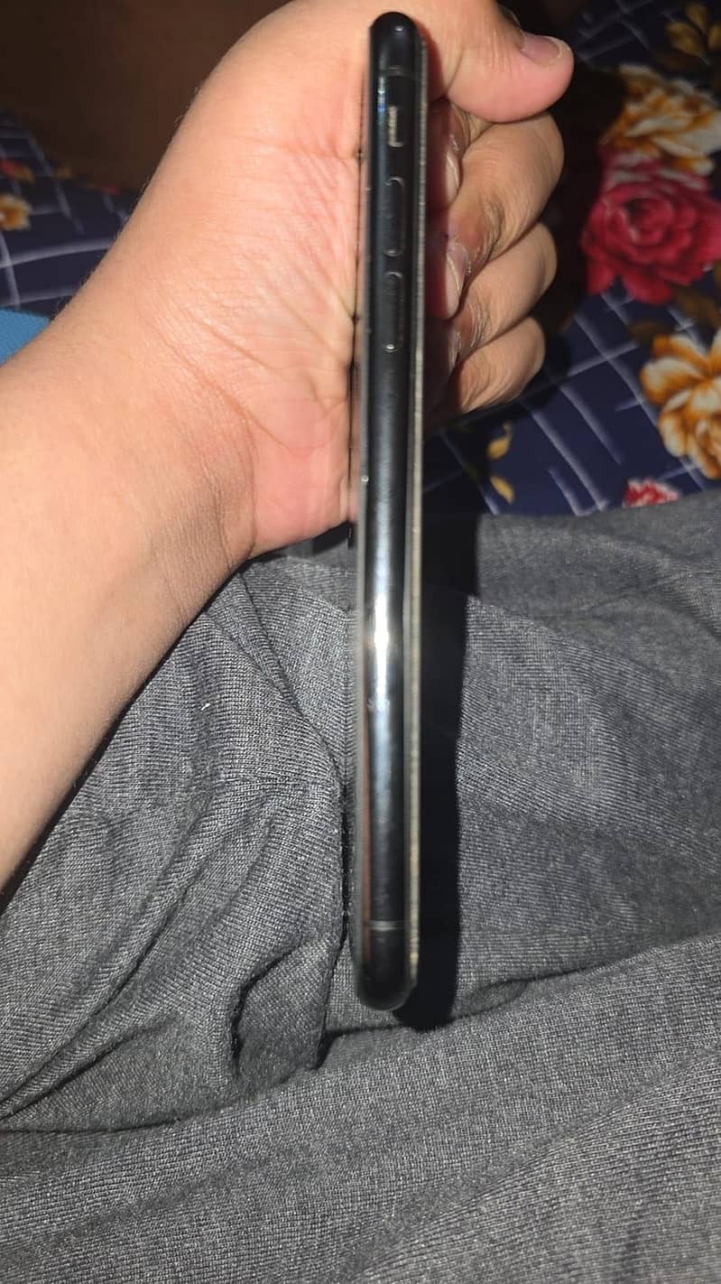Apple iPhone X 0